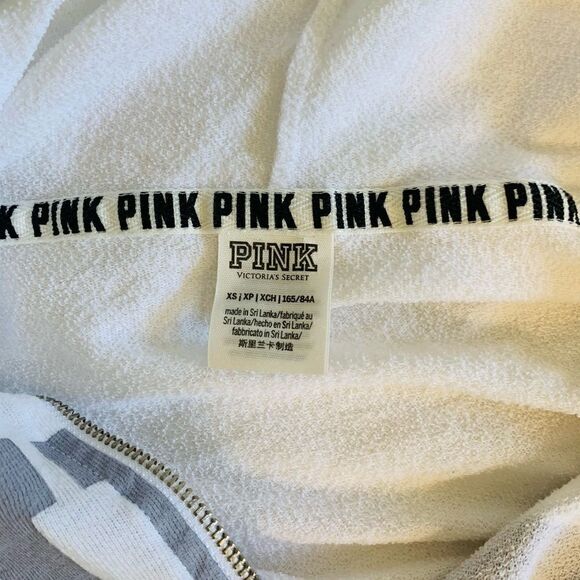 Trendy Fun VS PINK Half Zip Raw Hem White & Gray Two Toned Crop Hoodie! 🔥 - Picture 6 of 6
